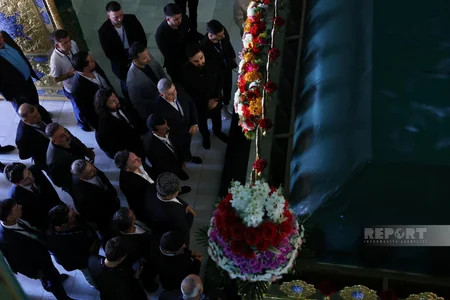 Türkiyə, Gürcüstan və İraqın azərbaycanlı din xadimləri Bibiheybət məscidini ziyarət edib