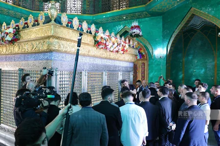 Türkiyə, Gürcüstan və İraqın azərbaycanlı din xadimləri Bibiheybət məscidini ziyarət edib