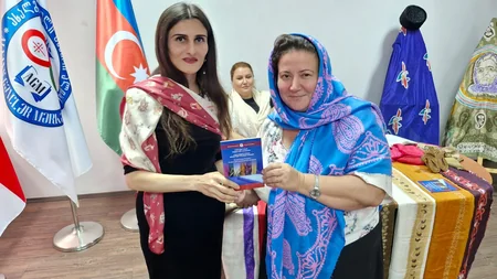 Tbilisidə Azərbaycan kəlağayısına həsr olunmuş kitab təqdim edilib