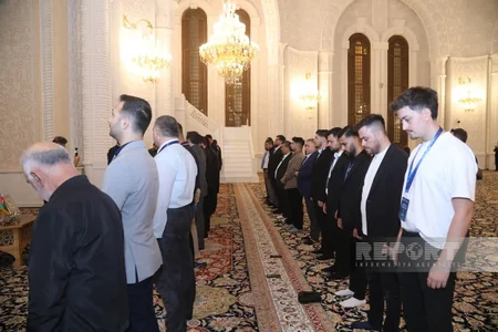 Türkiyə, Gürcüstan və İraqda fəaliyyət göstərən azərbaycanlı din xadimləri vəhdət namazı qılıblar