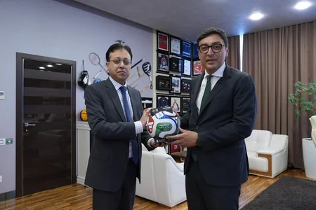 Fərid Qayıbov Pakistan səfiri Qasım Mohuddi ilə idman sahəsində əməkdaşlığı müzakirə edib