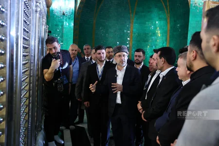 Türkiyə, Gürcüstan və İraqın azərbaycanlı din xadimləri Bibiheybət məscidini ziyarət edib