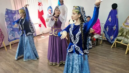 Tbilisidə Azərbaycan kəlağayısına həsr olunmuş kitab təqdim edilib