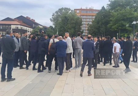 Türkiyə, Gürcüstan və İraqın azərbaycanlı din xadimləri Şuşada Vaqifin məqbərəsini ziyarət edib - YENİLƏNİB-5