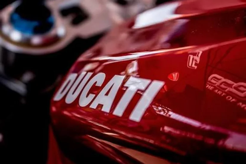 Volkswagen может продать производителя мотоциклов Ducati