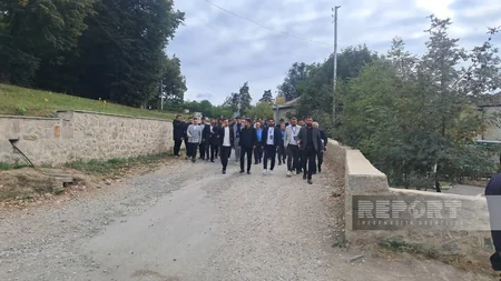 Şuşaya gələn din xadimləri Yuxarı və Aşağı Gövhər ağa məscidlərini ziyarət ediblər - YENİLƏNİB-3