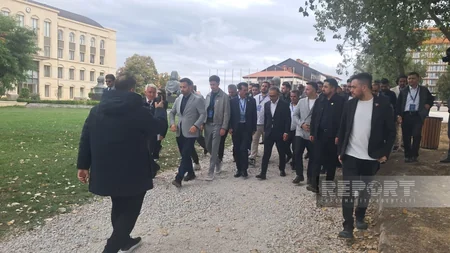 Şuşaya gələn din xadimləri Yuxarı və Aşağı Gövhər ağa məscidlərini ziyarət ediblər - YENİLƏNİB-3