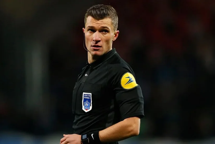 Fransalı FIFA referisi Villi Delajo cari mövsüm ikinci dəfə Sabahın oyununa təyinat alıb