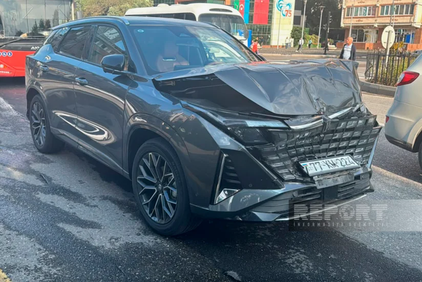 В Сумгайыте произошла цепная авария с участием 5 автомобилей
