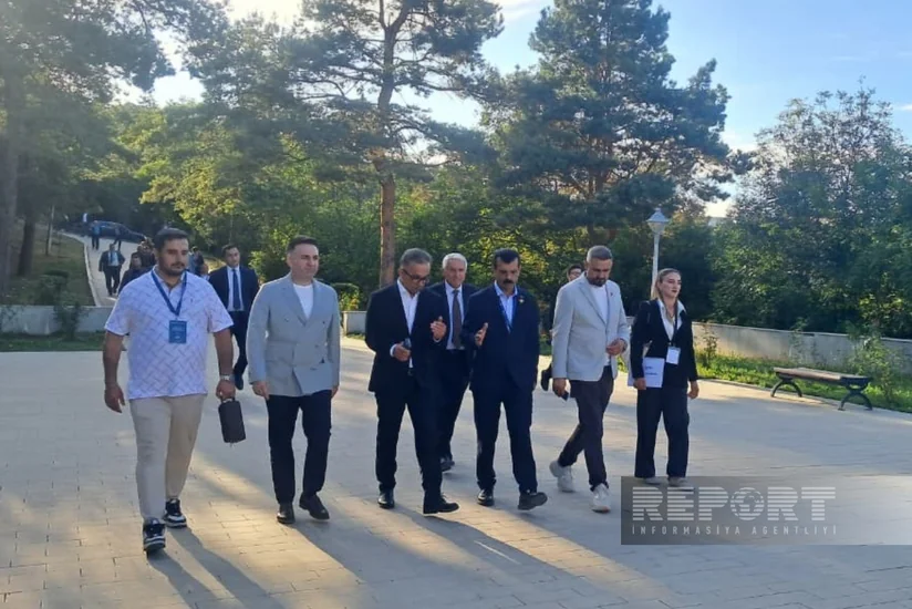 Türkiyə, Gürcüstan və İraqın azərbaycanlı din xadimləri Şuşada Vaqifin məqbərəsini ziyarət edib - YENİLƏNİB-5