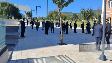Din xadimləri Xankəndidə Zəfər parkı və Zəfər meydanını ziyarət ediblər - YENİLƏNİB