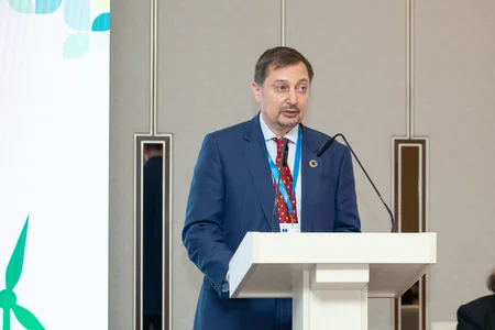 Anar Quliyev Bakı İqlim Fəaliyyəti Həftəsi çərçivəsində panel sessiyada iştirak edib