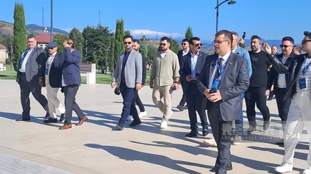 Din xadimləri Xankəndidə Zəfər parkı və Zəfər meydanını ziyarət ediblər - YENİLƏNİB