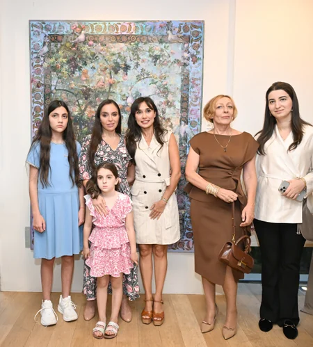 Madriddə MAMA Ana təbiət beynəlxalq incəsənət sərgisinin açılışı olub