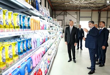 Ильхам Алиев принял участие в открытии предприятия Fabriora Group в Гарадагском районе