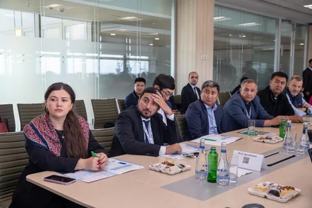 CICA konfransının iştirakçıları Bakı Limanının fəaliyyəti ilə tanış olublar