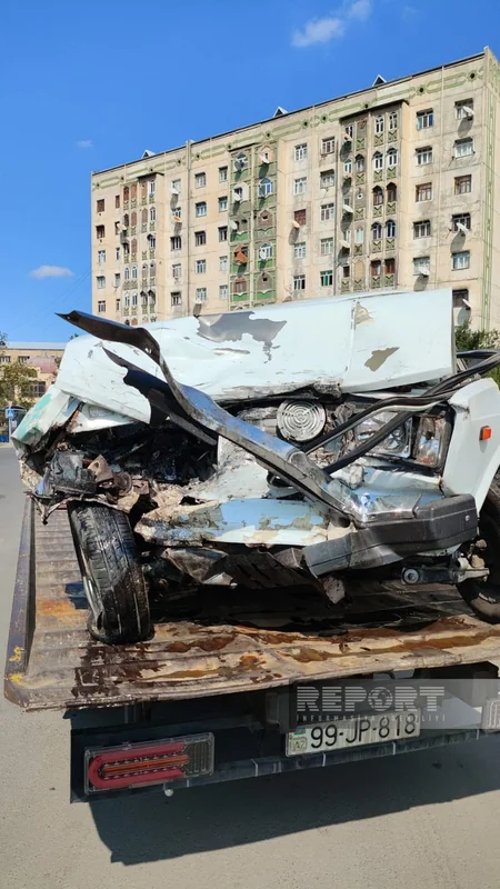 Gəncədə iki avtomobil toqquşub, xəsarət alanlar var