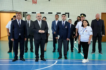 Şahin Bağırov Samuxda yeniyetmə voleybolçularla görüşüb