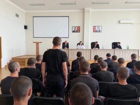 Yetkinlik yaşına çatmayanlar üçün penitensiar müəssisəyə başçəkmə olub