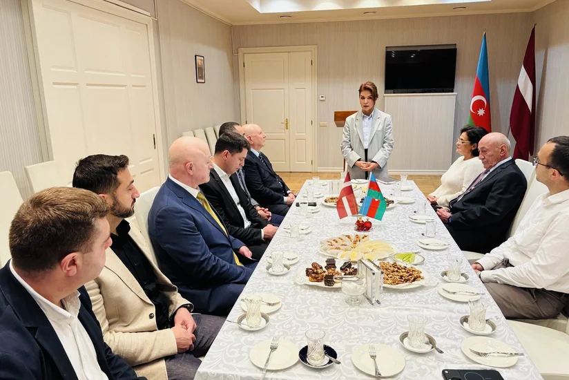 Azerbaijan, Latvia discuss development of bilateral relations in Riga