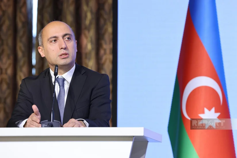 Emin Əmrullayev: Biz kimisə məktəb direktoru işləməyə məcbur etmirik