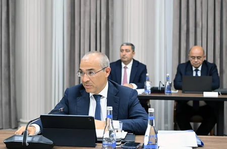 Azerbaijan reviews 2027 state budget and economic forecasts