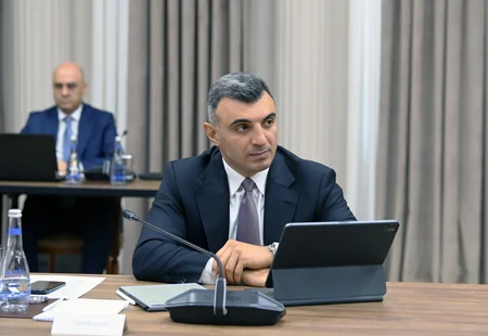 Azerbaijan reviews 2027 state budget and economic forecasts