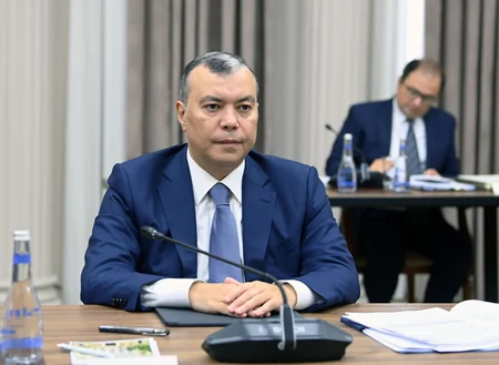 Azerbaijan reviews 2027 state budget and economic forecasts