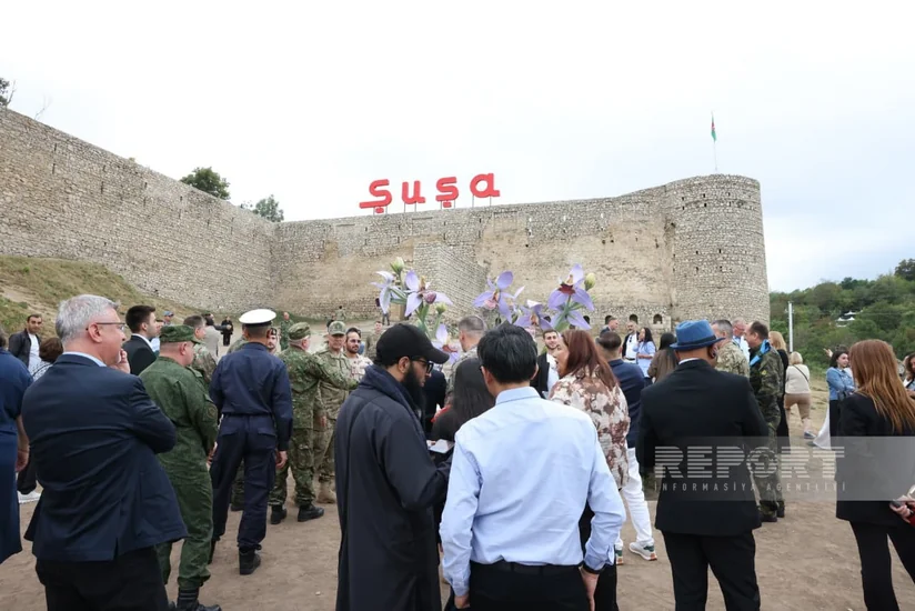 Diplomatic corps visits fortress walls in Shusha