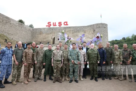 Diplomatic corps visits fortress walls in Shusha