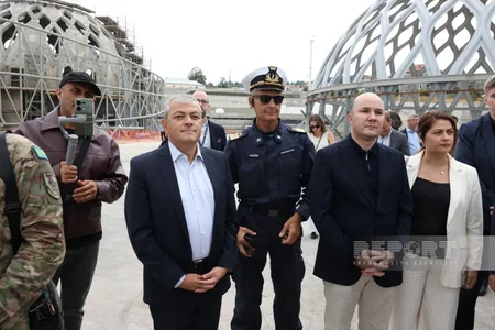 Diplomatlar Şuşada yeni məscidin tikintisi ilə tanış olublar