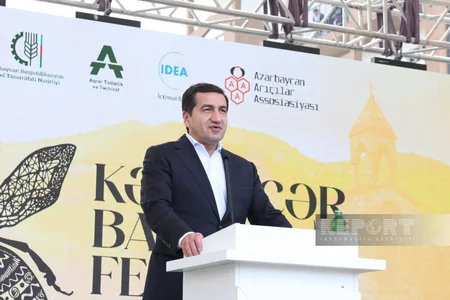 Xarici diplomatlar Kəlbəcərdə keçirilən Bal Festivalında iştirak ediblər