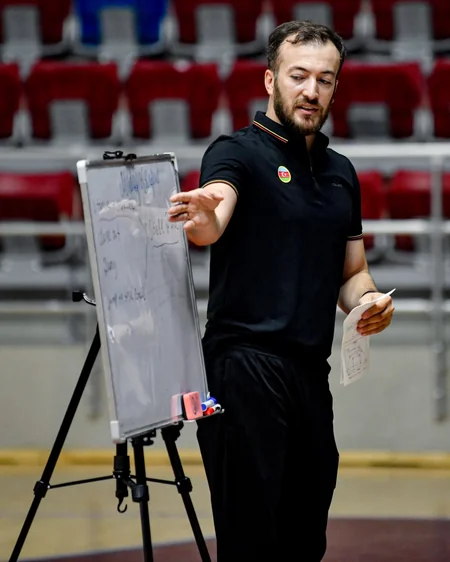Basketbol məşqçiləri üçün seminar və imtahanlar keçirilib