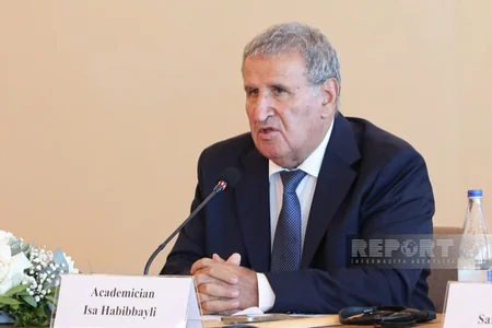 Baku hosts international conference on Seyid Yahya Bakuvi's legacy
