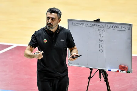 Basketbol məşqçiləri üçün seminar və imtahanlar keçirilib