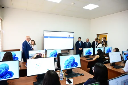 AHİK-in Əmək və Sosial Münasibətlər Akademiyasında Bilik günü keçirilib