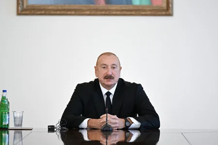 İlham Əliyev Bakıda keçirilən beynəlxalq konfransların iştirakçılarını qəbul edib