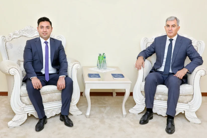 Vüsal Hüseynov beşinci Yüksəliş müsabiqəsinin qalibləri ilə görüşüb