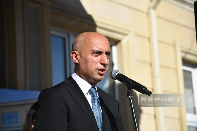 Emin Əmrullayev: Bu il 125 mindən çox azərbaycanlı birinci sinfə qədəm qoyur - ƏLAVƏ OLUNUB
