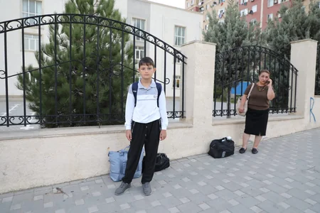 Xocavəndə, Qırmızı Bazar qəsəbəsinə və Quzeyxırman kəndinə köç karvanları yola salınıb