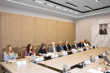 ADB ilə Azərbaycanın nəqliyyat infrastrukturunun modernləşdirilməsi müzakirə edilib