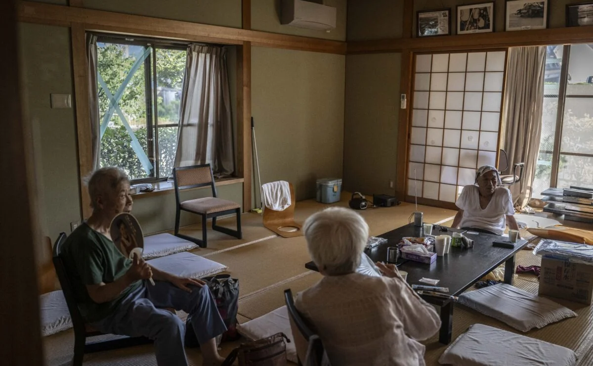 Number of centenarians in Japan tops 100,000 for 1st time