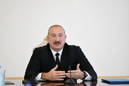 İlham Əliyev Bakıda keçirilən beynəlxalq konfransların iştirakçılarını qəbul edib