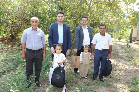 Azərşəkərdən kiçik məktəblilərə böyük sevinc