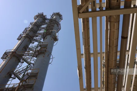 Azərkimyada yeni modernizasiya mərhələsinə başlanılır