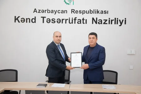 Azərbaycanda daha bir aqroparka qeydiyyat şəhadətnaməsi təqdim edilib
