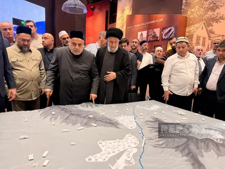 Beynəlxalq konfransın iştirakçıları Xocalı Soyqırımı Memorialı ilə tanış olublar