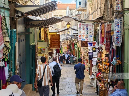 Israel from Jerusalem to Tel Aviv: Country of amazing contrasts