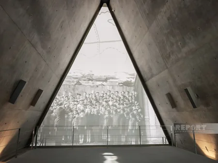 Israel from Jerusalem to Tel Aviv: Country of amazing contrasts