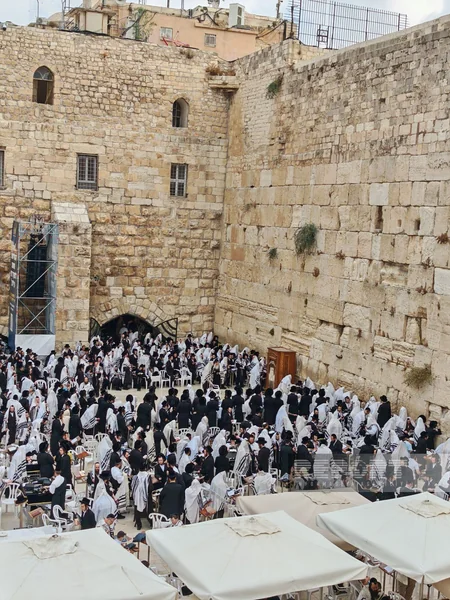 Israel from Jerusalem to Tel Aviv: Country of amazing contrasts